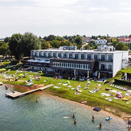 Neufeldersee Hotel & Restaurant Neufeld an der Leitha Екстер'єр фото